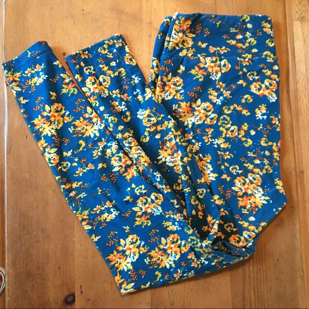 LuLaRoe Tall & Curvy leggings